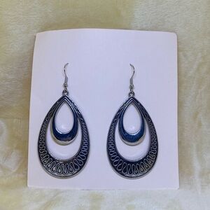 Elegant Silver Teardrop Earrings